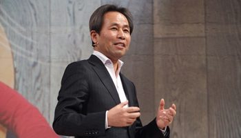 コニカミノルタ、働き方改革を推進するITプラットフォームを今秋から提供