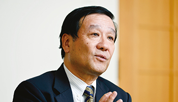 NTTデータ　代表取締役社長　岩本敏男