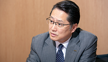 サトーホールディングス　代表取締役社長 兼 CEO　小瀧 龍太郎
