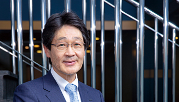 NTTデータ 代表取締役社長 本間 洋