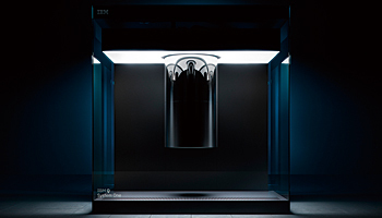 量子コンピューターの量産が可能な標準仕様となる統合システムを発表　かつての「IBM PC互換機」を彷彿――IBM