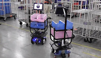 倉庫で人と一緒に働くロボット、日本通運の倉庫で実証実験