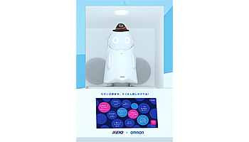 京王線新宿駅でAIロボットが道案内、4カ国語対応の自動言語識別機能を搭載