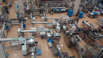 5Gで工場内と工場間・企業間を連携、三菱電機とNECが共同検証を開始