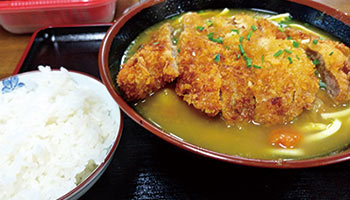 KDDIウェブコミュニケーションズ 宮古島オフィス長 伊東 賢太郎 氏の行きつけの店 宮古空港から車で約10分『食事処 福屋』