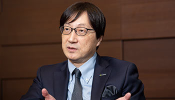 日本マイクロソフト　代表取締役社長　吉田仁志