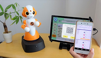 NTTテクノクロス、マルチリンガル案内ロボットの新バージョン提供へ
