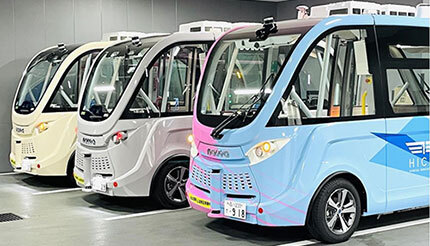 羽田空港で自動運転バス、マクニカなど5社が実証実験