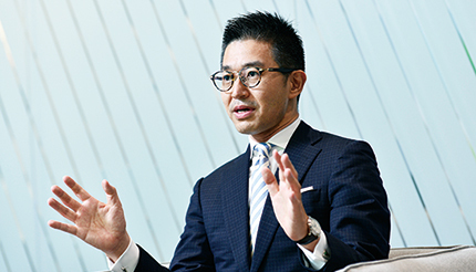 日本HP　代表取締役社長執行役員　岡戸伸樹