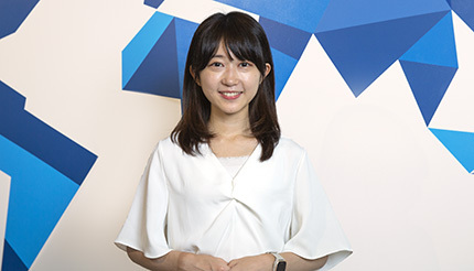 <パシャリ!広報のヒト>(Vol.4)ベーシック 長田 華凜