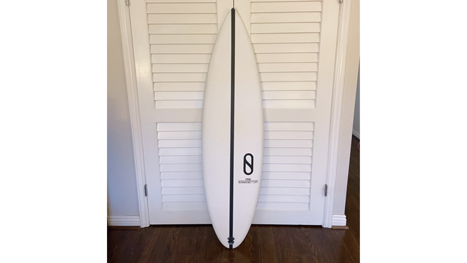 ドキュサイン・ジャパン竹内賢佑社長の愛用ツール<サーフボード>