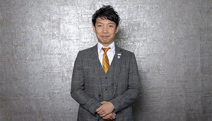 <パシャリ!広報のヒト>(Vol.16)アチーブメント 張 酉煦