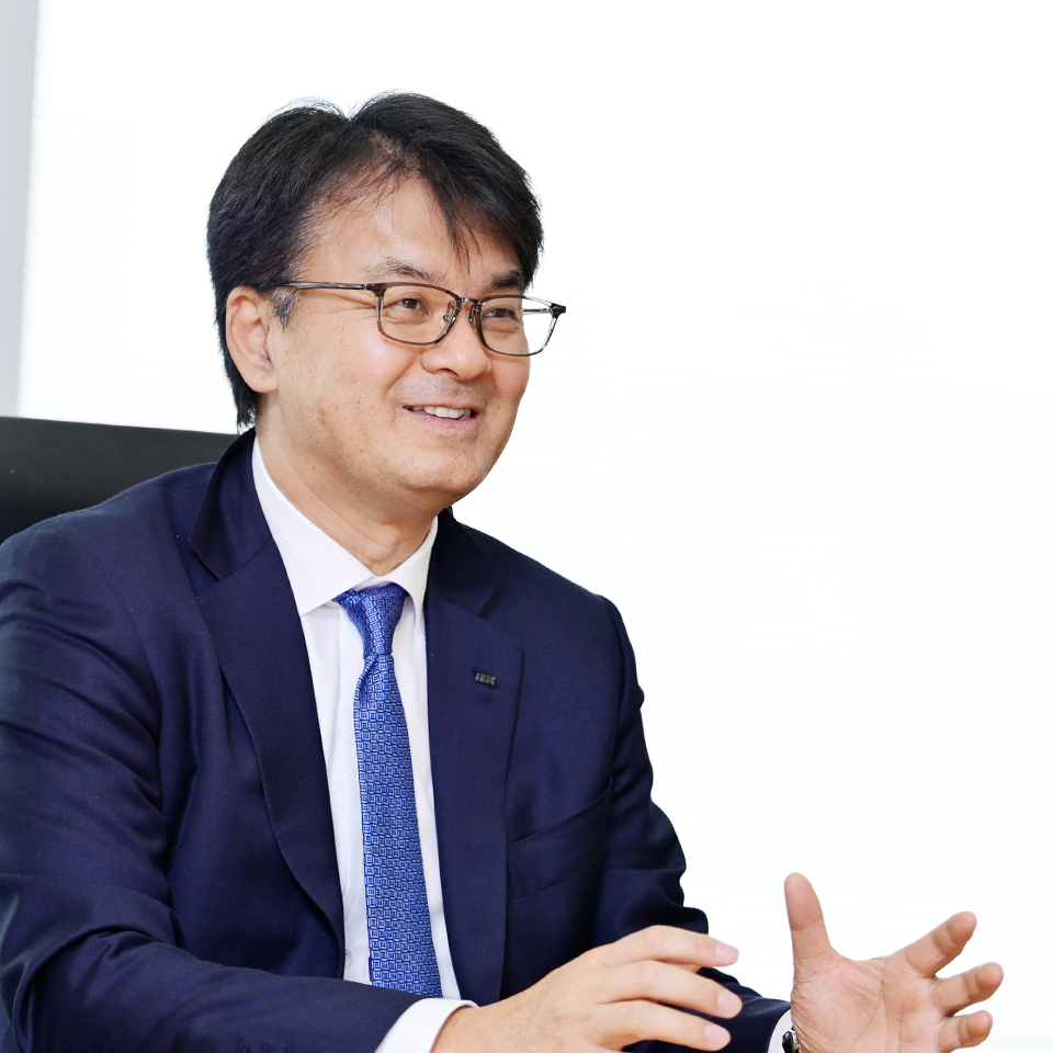 日本IBM　代表取締役社長　山口明夫