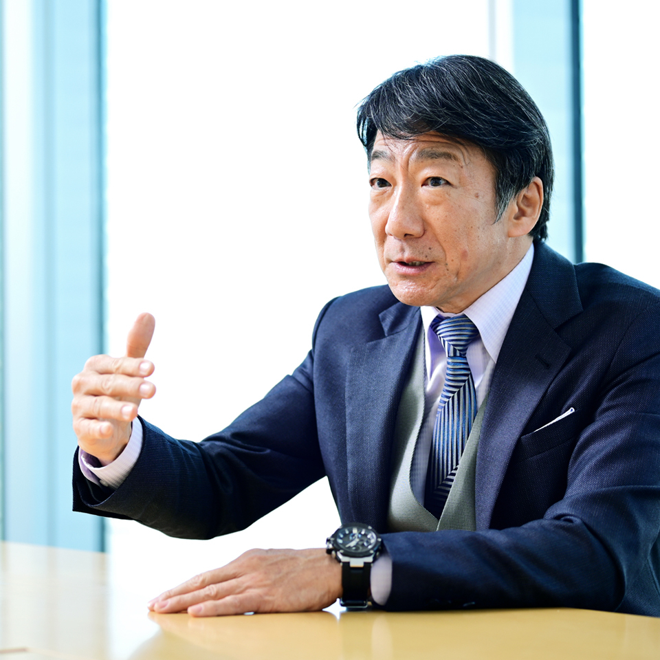 レノボ・ジャパン　代表取締役社長　檜山太郎