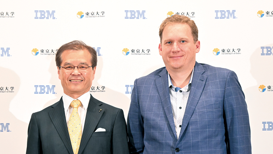 日本IBMと東京大学、23年度中に国内最高性能の量子計算機を稼働へ