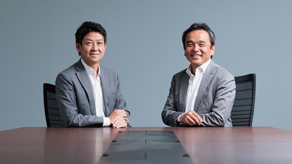 レノボ・エンタープライズ・ソリューションズ DISとレノボの協業で加速する 中堅・中小企業のDX AI活況の日本ITインフラ市場の多様なニーズに応える「伴走型支援」