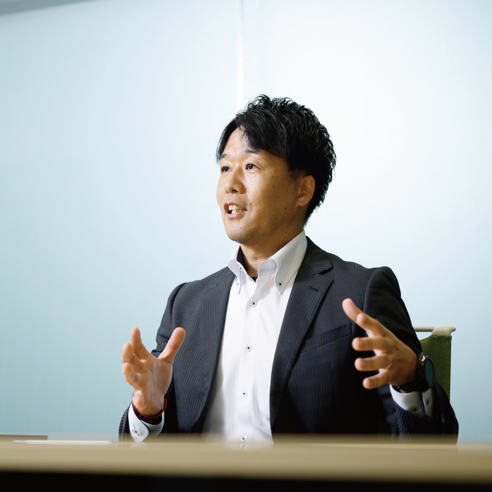 ソフォス 代表取締役 足立達矢