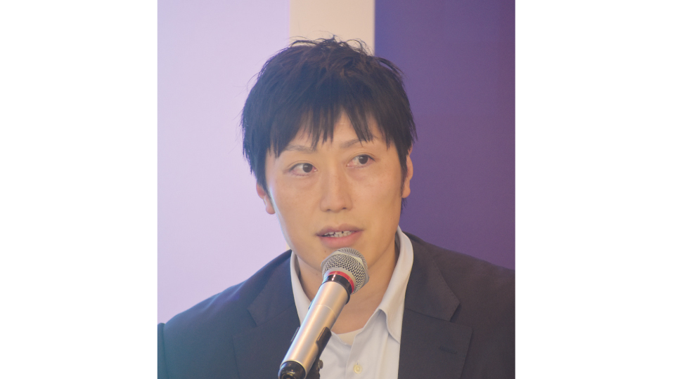 米Intel日本法人、「Xeon」とAIアクセラレーターの新製品を発表 エンタープライズ向けラインアップを強化