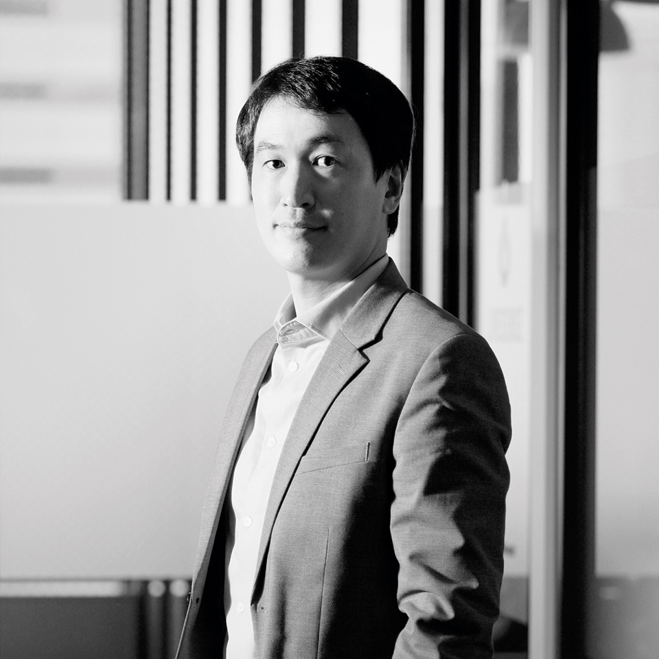 テイラー 代表取締役/CEO 柴田 陽