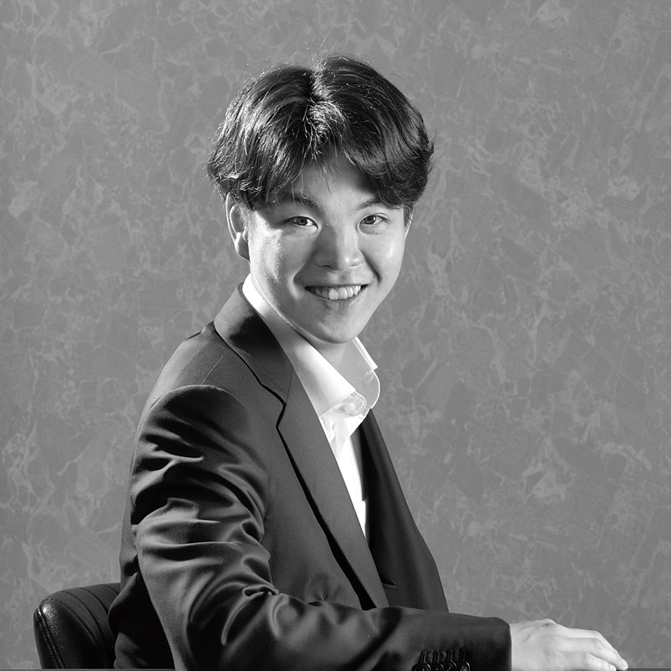 燈　代表取締役社長　野呂侑希