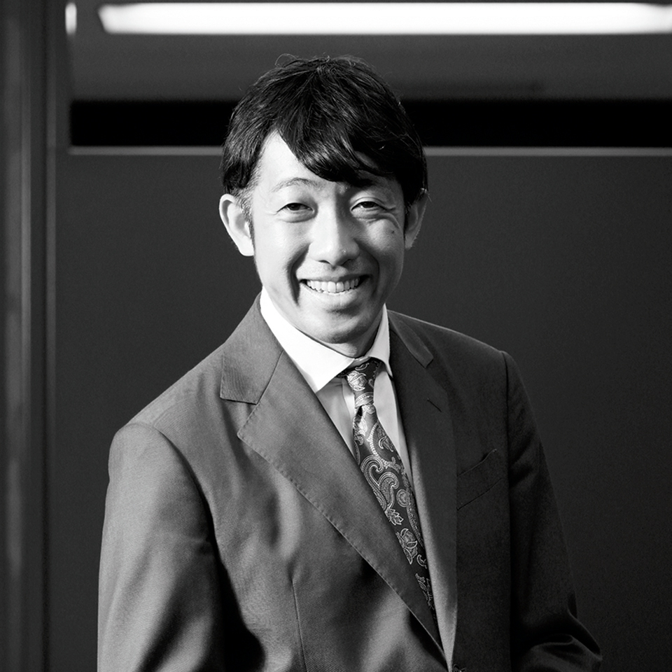 リーディングマーク　代表取締役社長　飯田悠司