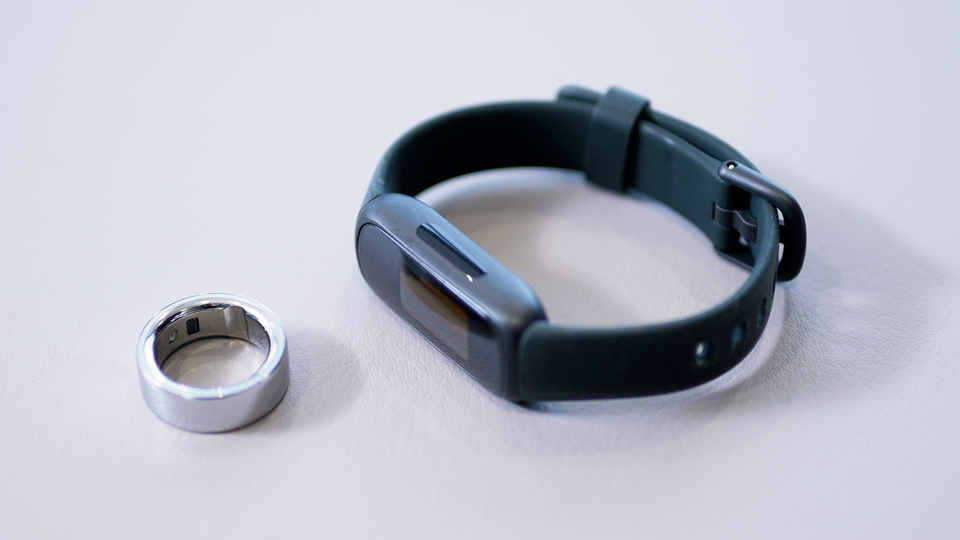 弁護士ドットコム・元榮太一郎代表取締役社長兼CEOの愛用ツール　＜スマートウオッチとスマートリング＞