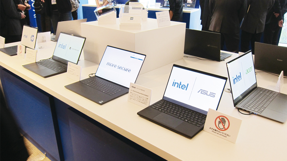 米Intel日本法人が最新のAI PCとアプリケーションを披露　新プロセッサーによる性能向上を強調