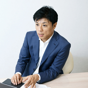 東條英俊