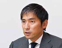 長崎 忠雄