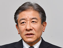 機器販売からサービス事業に軸足を移す