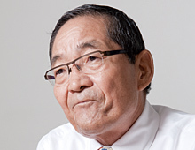 成岡 謹之輔