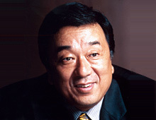 山下 文男