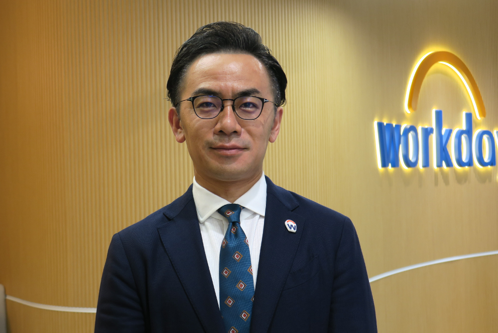 八島一樹・本部長