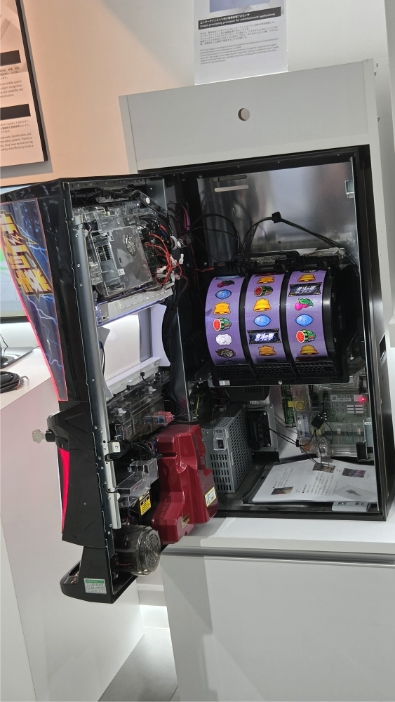 チップが組み込まれた遊技機